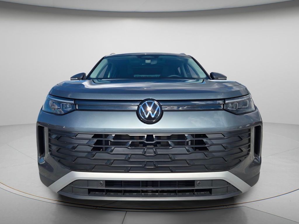New 2026 Volkswagen Tiguan SE SUV