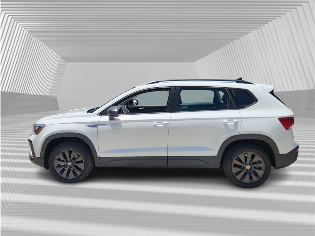 2022 Volkswagen Taos S photo 3