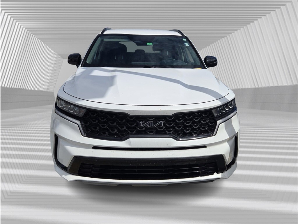 2022 Kia Sorento S photo 2