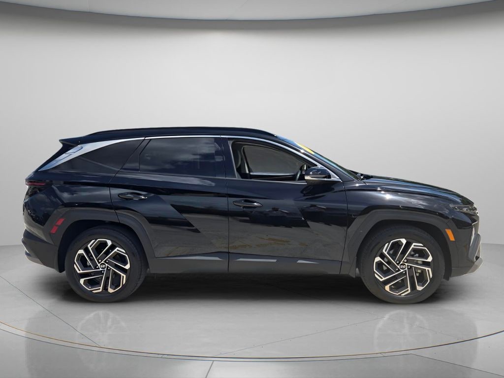 Used 2025 Hyundai Tucson Limited SUV