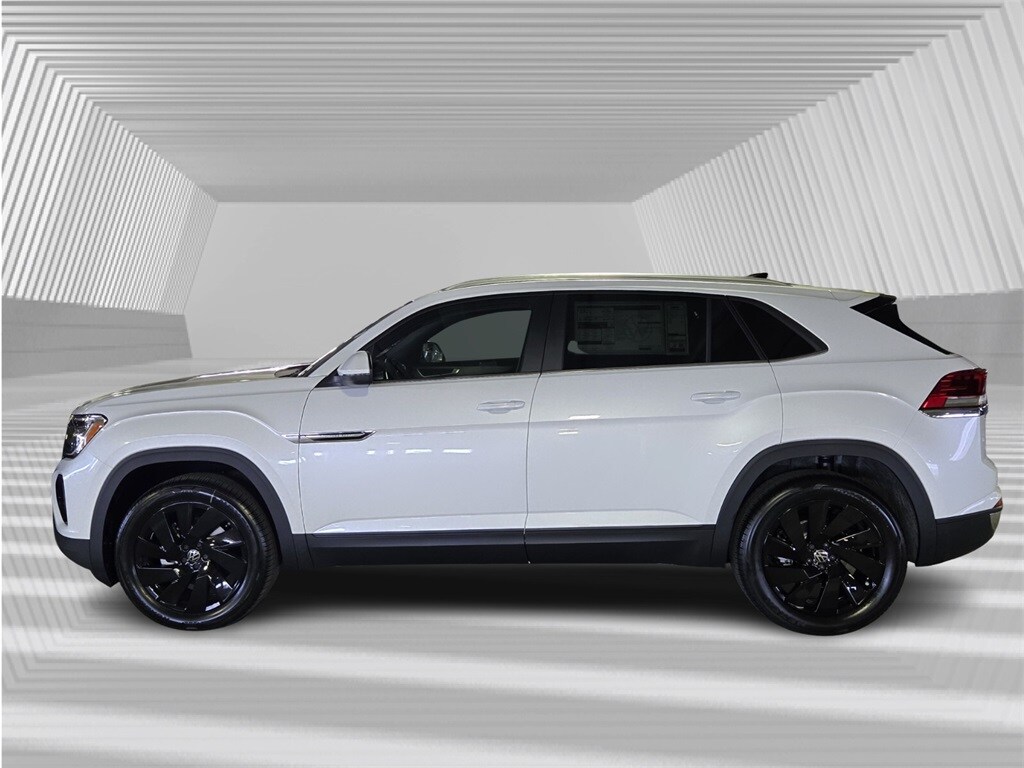 2026 Volkswagen Atlas Cross Sport SE Technology photo 2