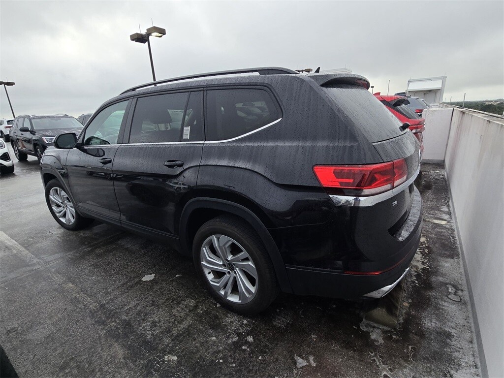 2022 Volkswagen Atlas SE Technology photo 3