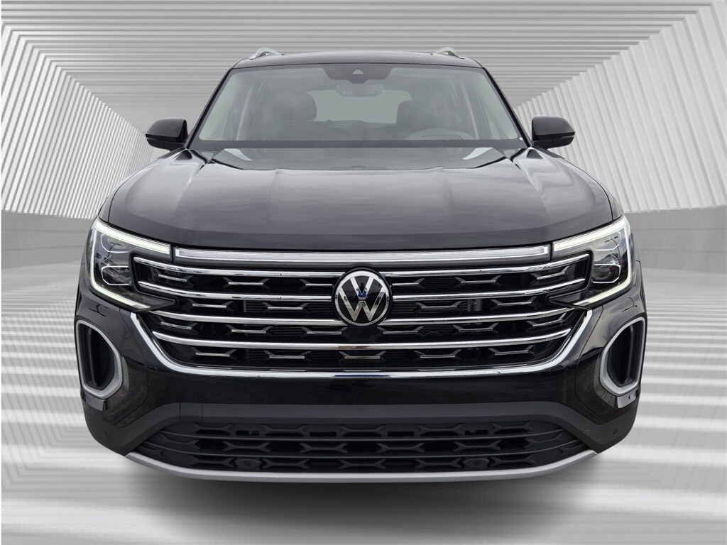 2026 Volkswagen Atlas SEL photo 2