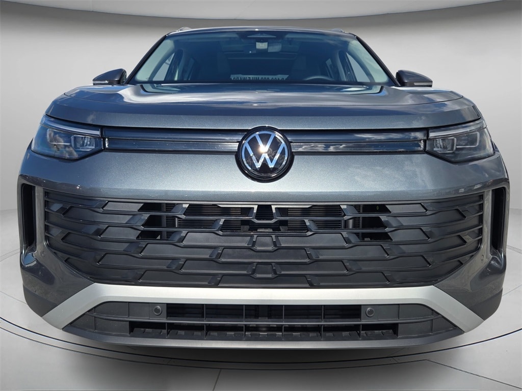 New 2026 Volkswagen Tiguan 2.0T SE SUV