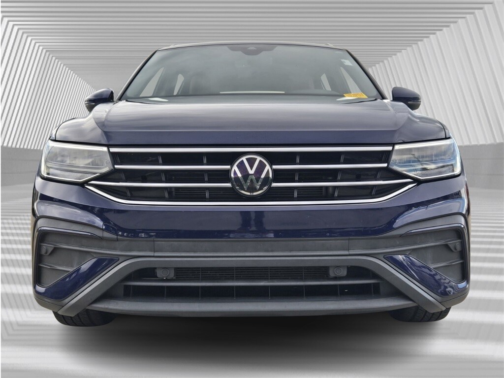 2022 Volkswagen Tiguan SE photo 3