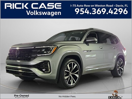 2025 Volkswagen Atlas media 1