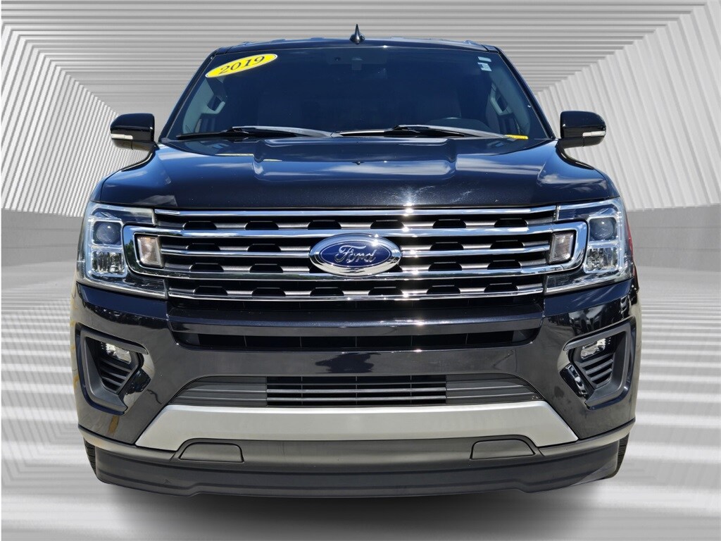 2019 Ford Expedition XLT photo 3