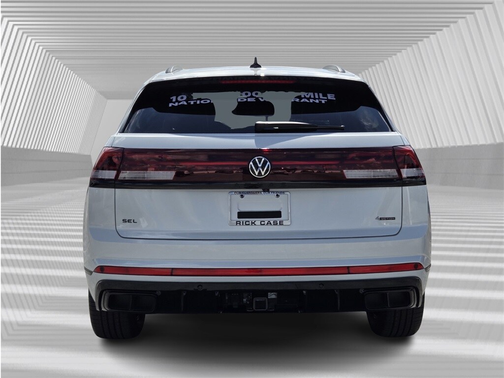 2026 Volkswagen Atlas Cross Sport SEL R-Line photo 4