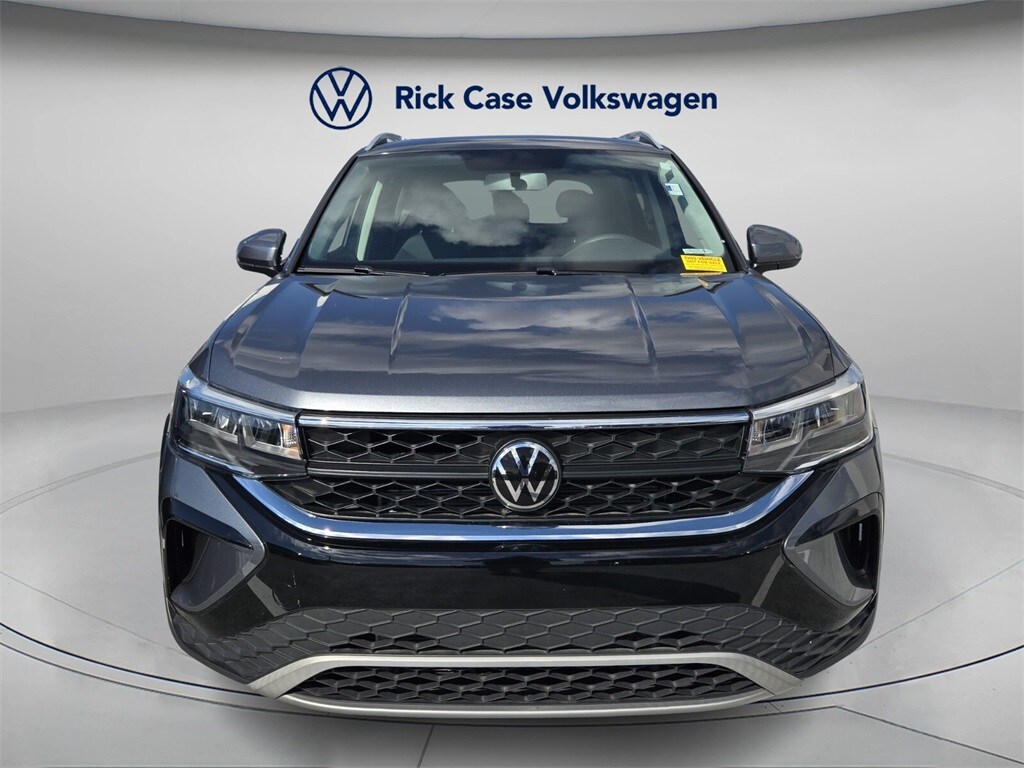 Used 2022 Volkswagen Taos 1.5T SE SUV