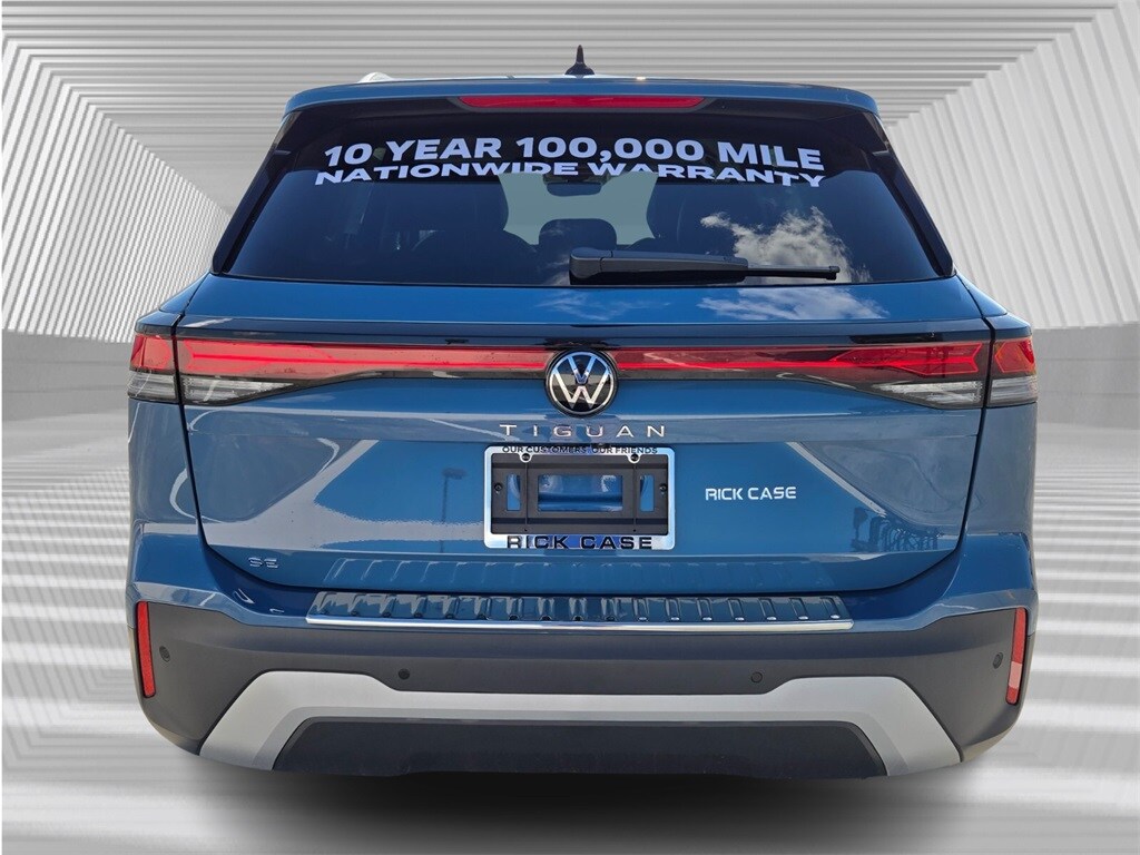2026 Volkswagen Tiguan SE photo 4