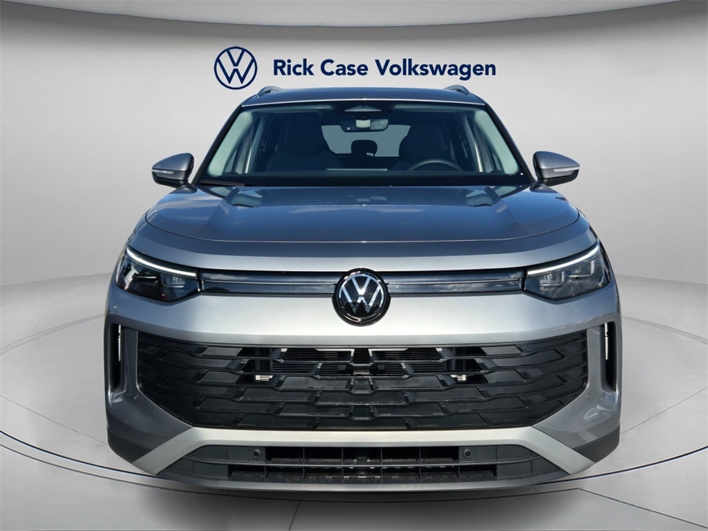 New 2026 Volkswagen Tiguan 2.0T SE SUV