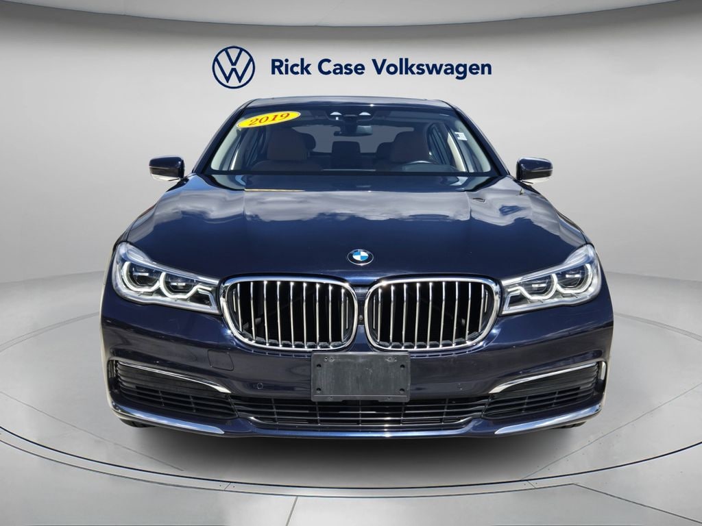 Used 2019 BMW 750i xDrive Sedan