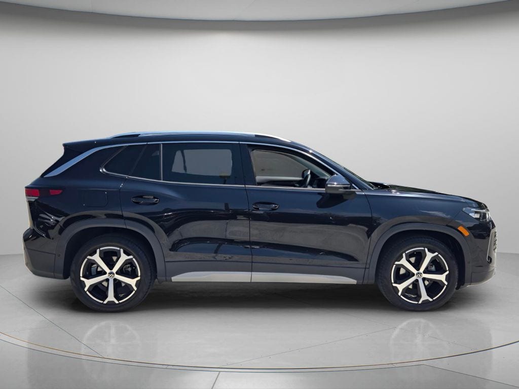 Certified 2026 Volkswagen Tiguan SE SUV
