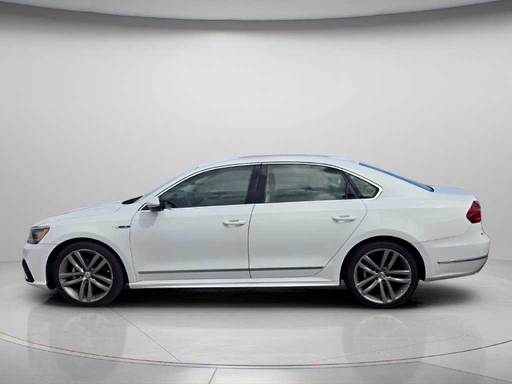 Used 2017 Volkswagen Passat 1.8T R-Line Sedan
