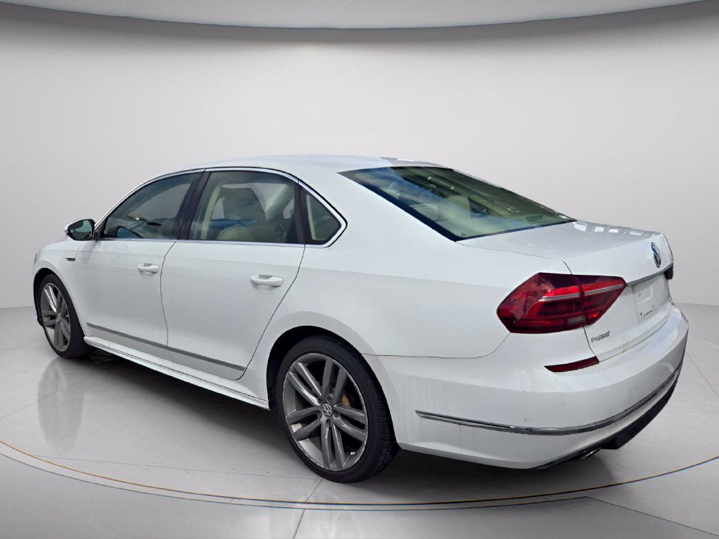 Used 2017 Volkswagen Passat 1.8T R-Line Sedan
