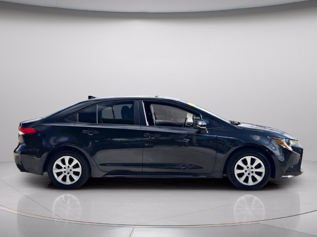 Used 2021 Toyota Corolla LE Sedan