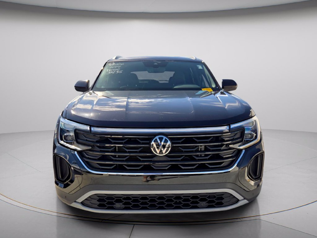 Used 2024 Volkswagen Atlas Cross Sport 2.0T SE w/Technology SUV