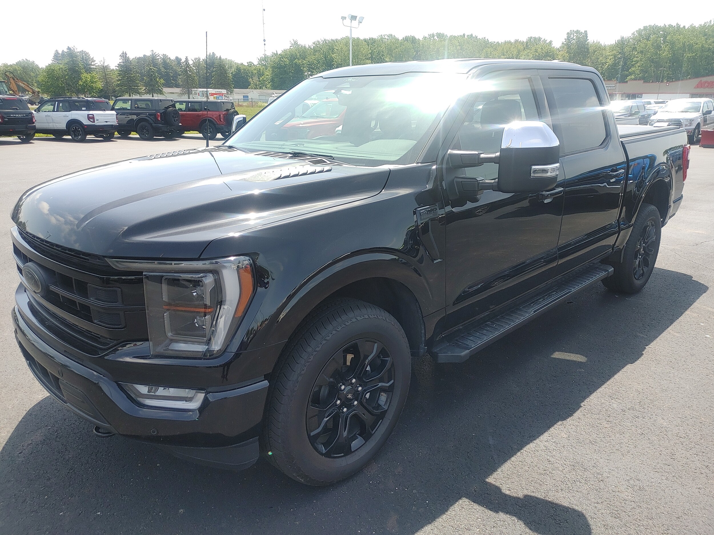 Used 2022 Ford F-150 Lariat with VIN 1FTFW1E88NFC31049 for sale in Hemlock, MI