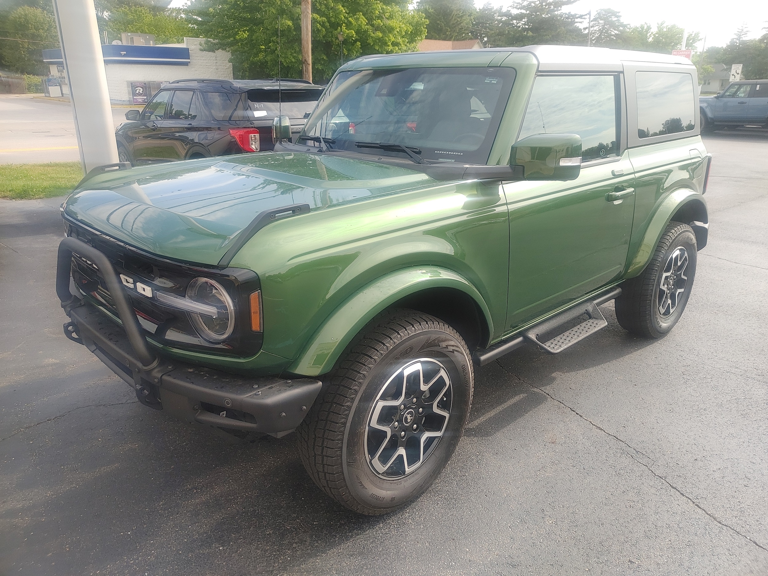 Used 2023 Ford Bronco 2-Door Outer Banks with VIN 1FMDE5AP6PLB42384 for sale in Hemlock, MI