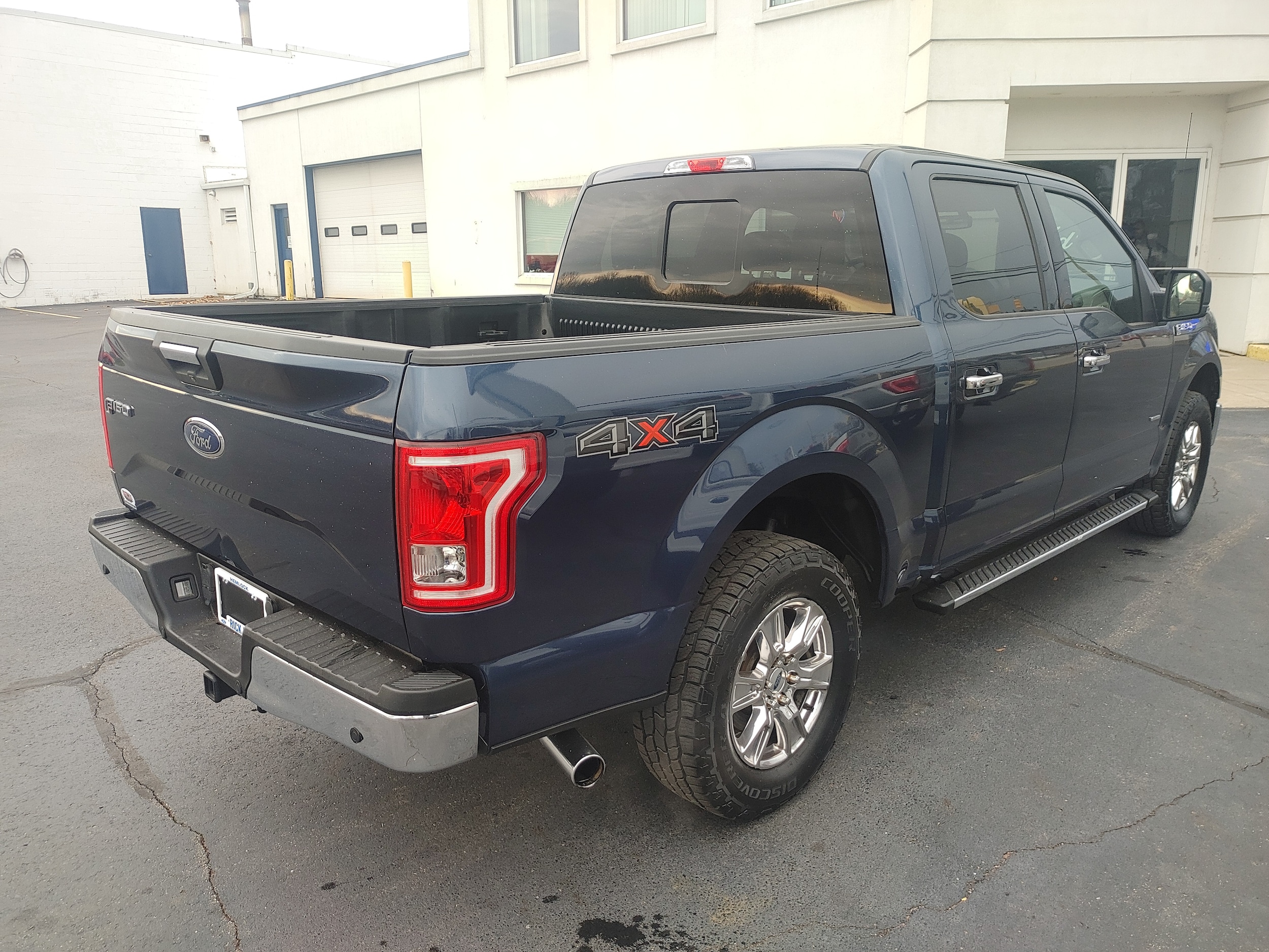 Used 2017 Ford F-150 XLT with VIN 1FTEW1EP2HFC86846 for sale in Hemlock, MI