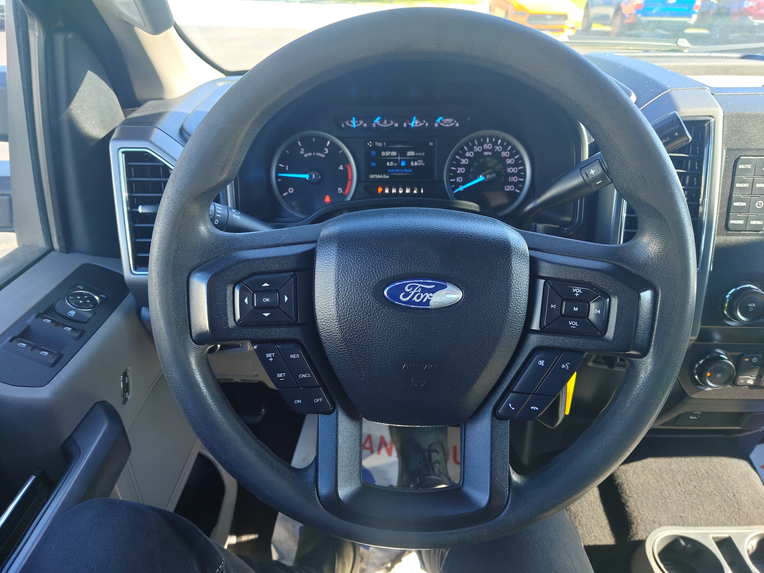 2019 Ford F-250 Super Duty XLT - Photo 18