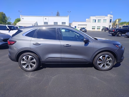 2023 Ford Escape Platinum SUV