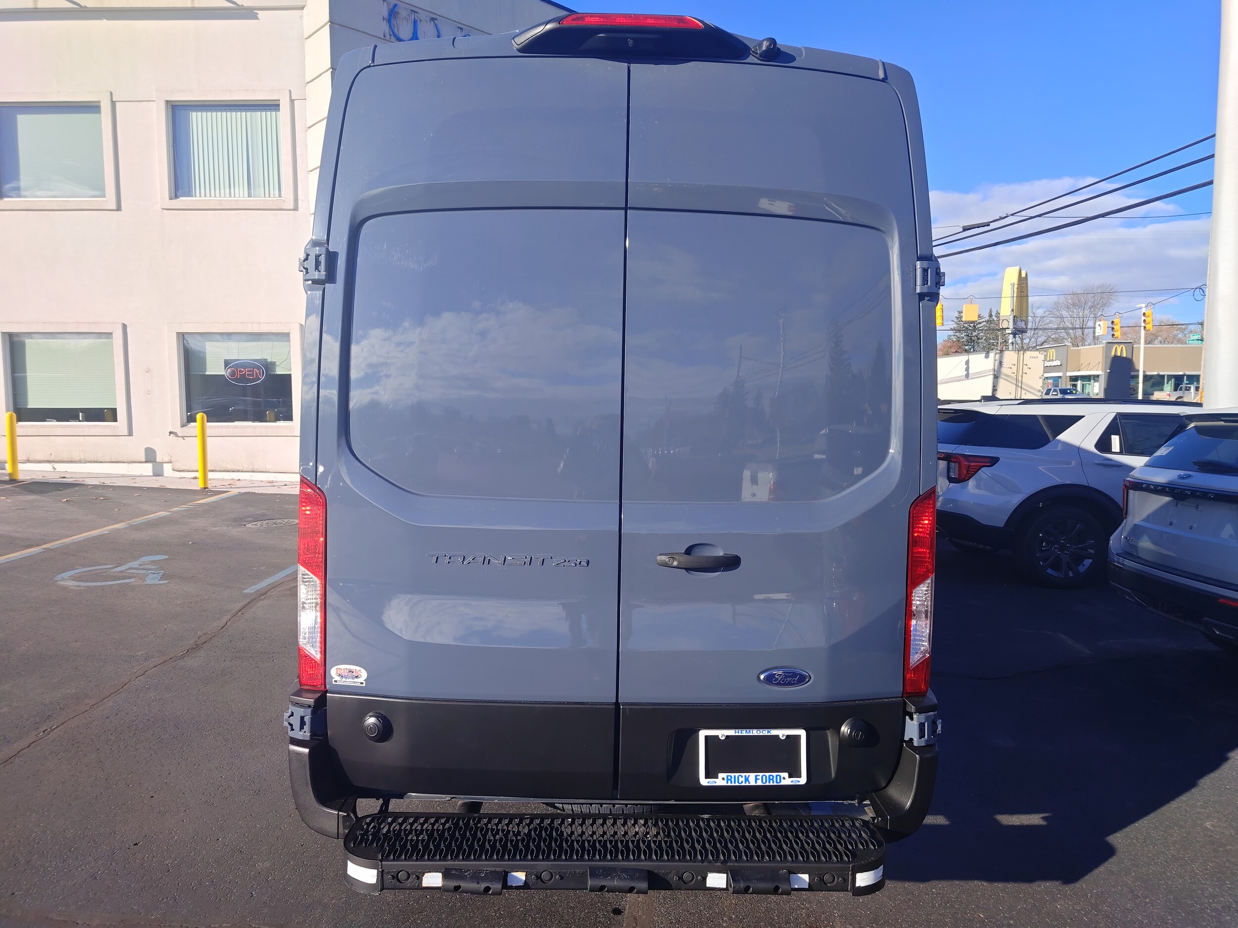 2021 Ford Transit photo 4