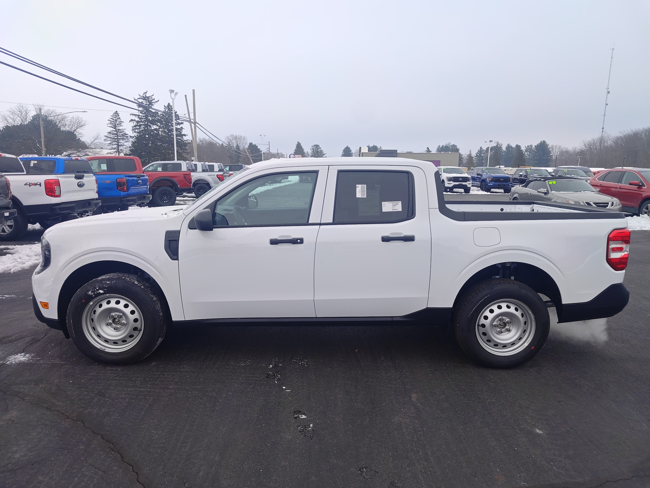 2025 Ford Maverick XL's photo