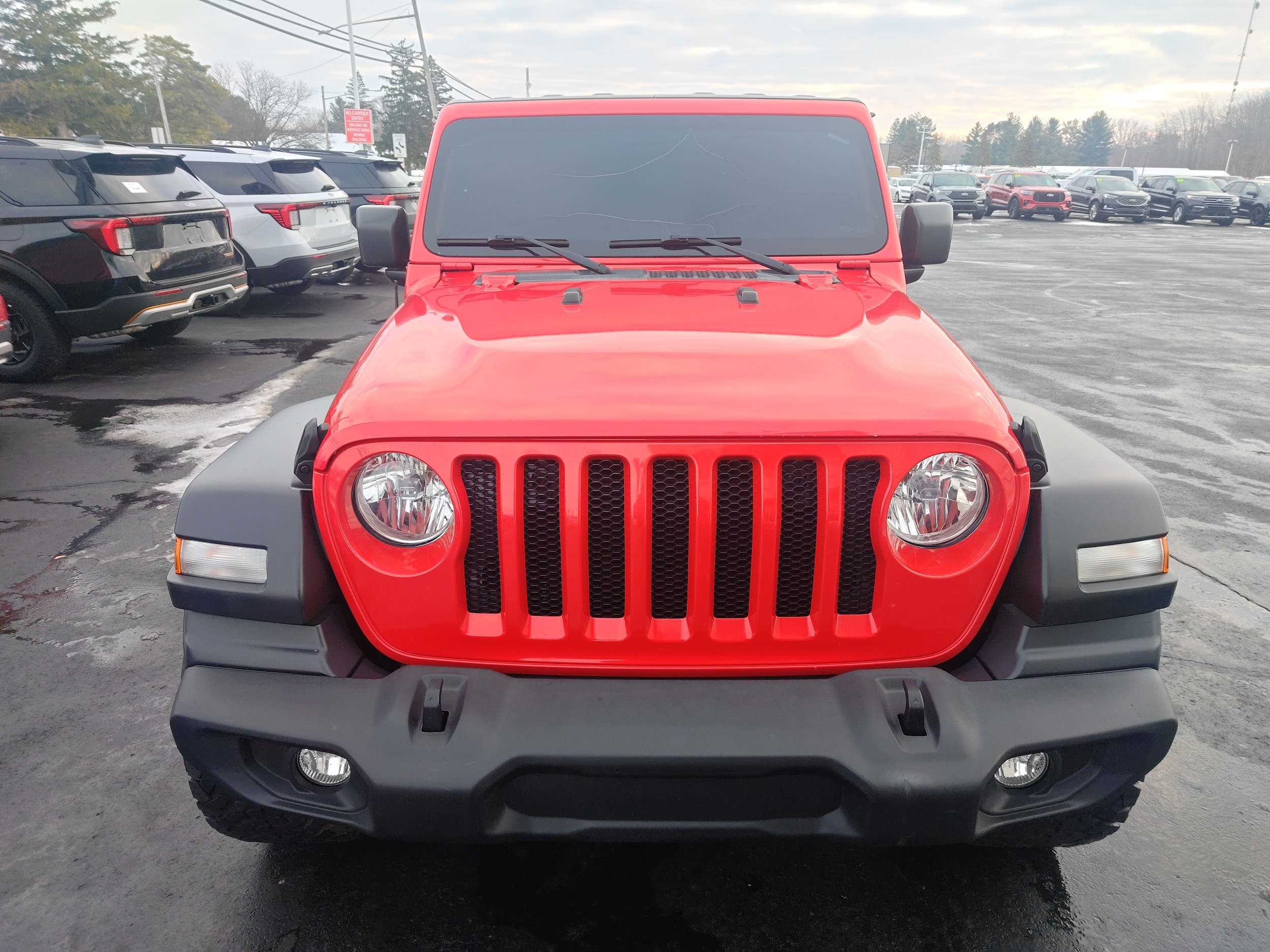 Used 2018 Jeep All-New Wrangler Unlimited Sport S with VIN 1C4HJXDG4JW123878 for sale in Hemlock, MI