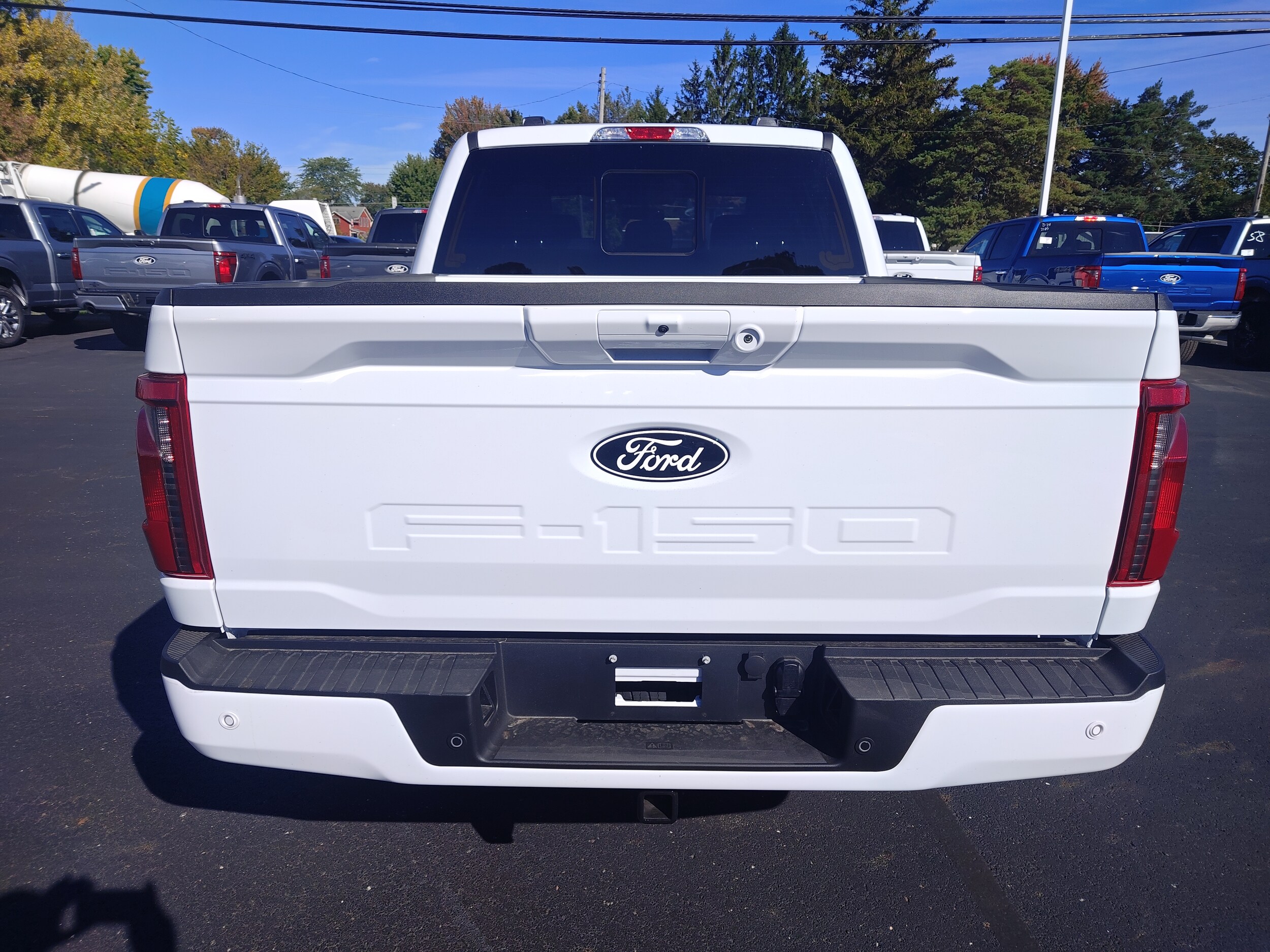 2025 Ford F-150 XLT photo 4
