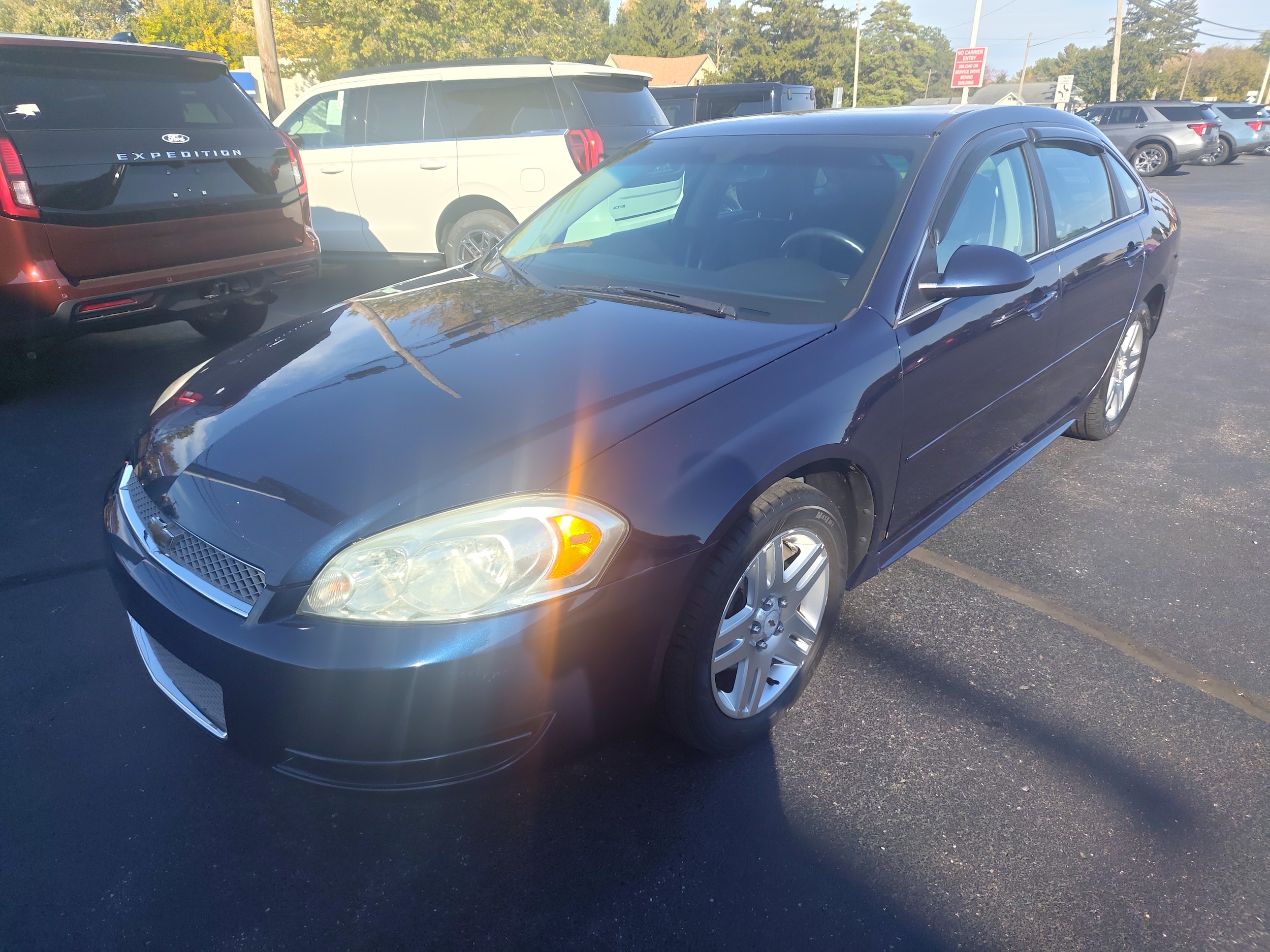 Used 2012 Chevrolet Impala LT with VIN 2G1WB5E37C1171334 for sale in Hemlock, MI