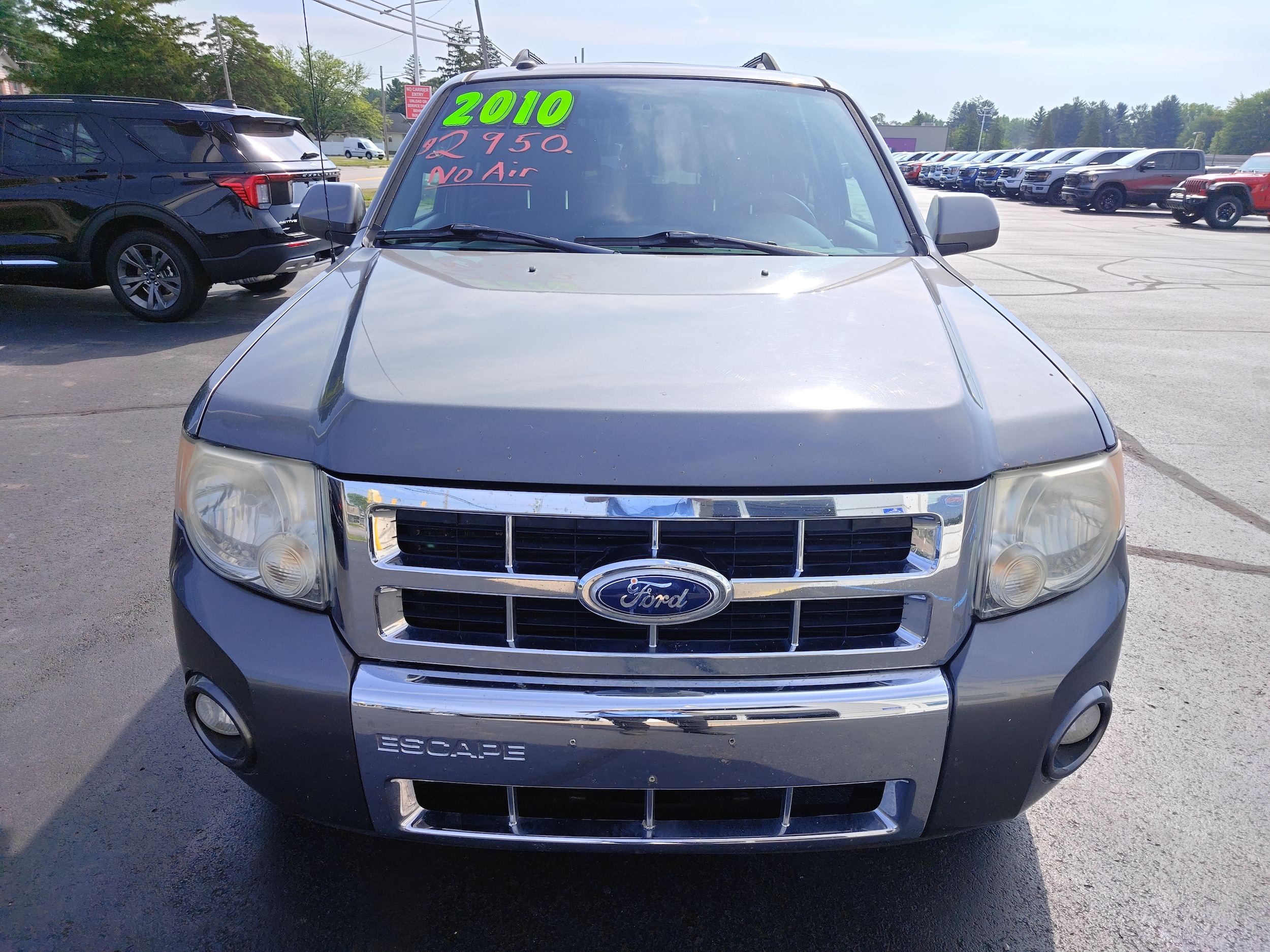 Used 2010 Ford Escape Limited with VIN 1FMCU9E71AKA93771 for sale in Hemlock, MI