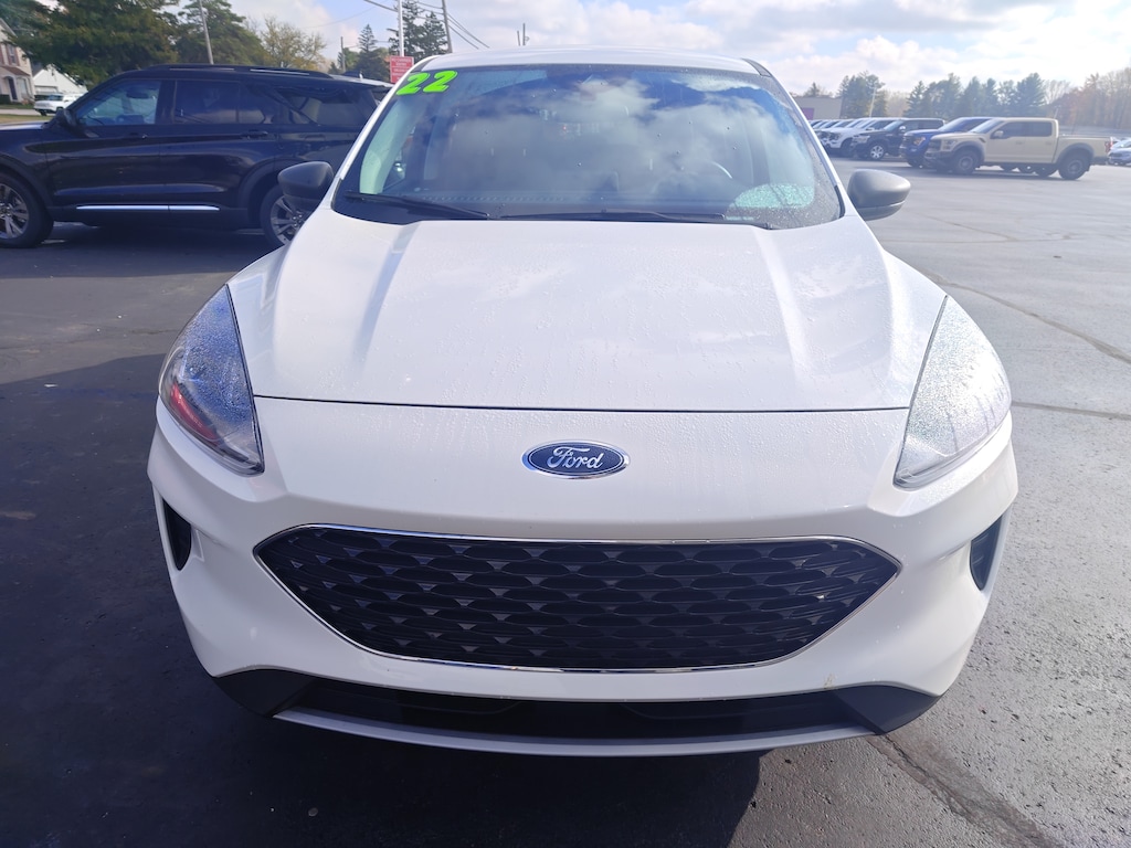 Used 2022 Ford Escape Hybrid SE SUV