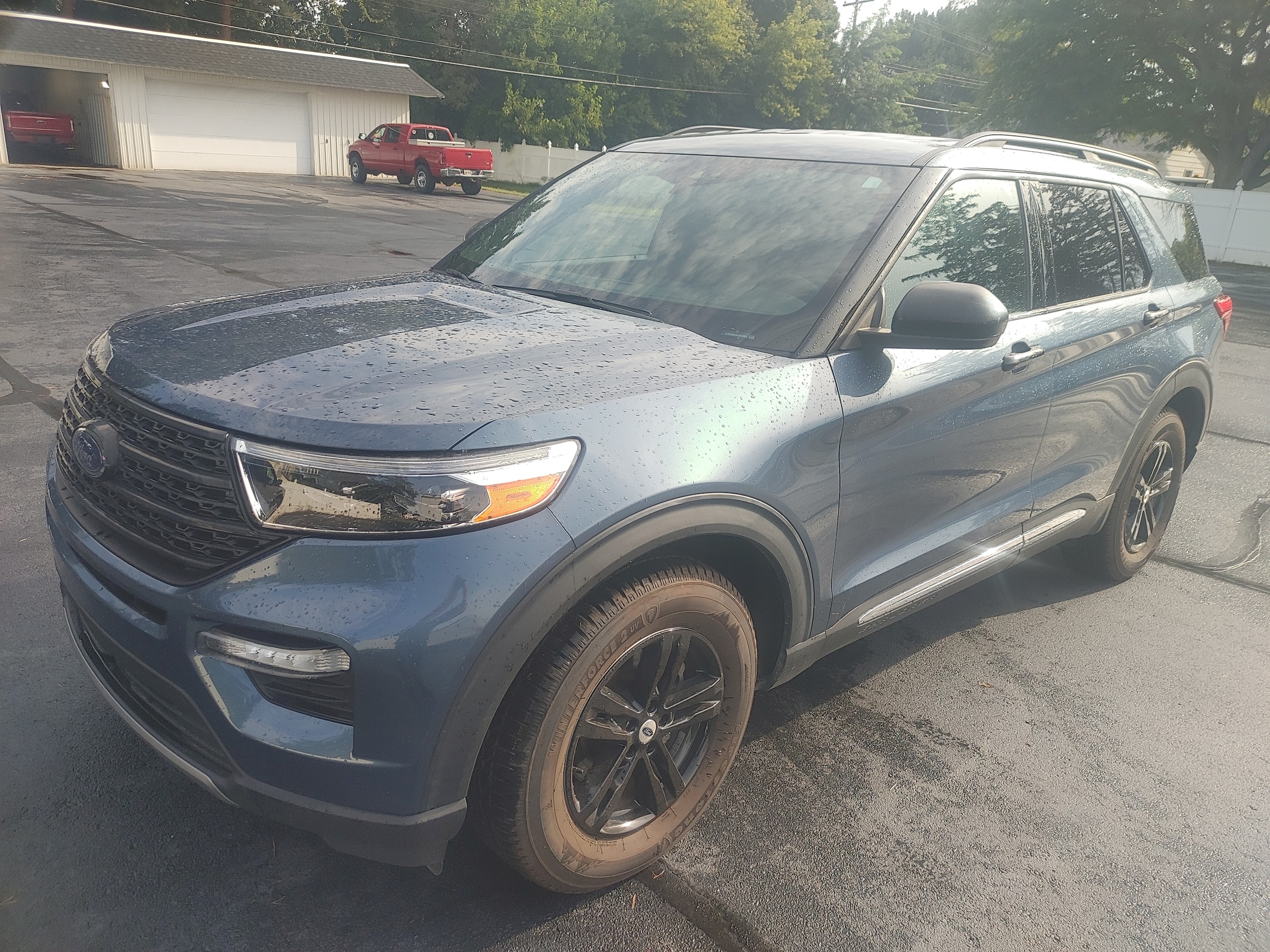 Used 2020 Ford Explorer XLT with VIN 1FMSK8DH9LGA37055 for sale in Hemlock, MI