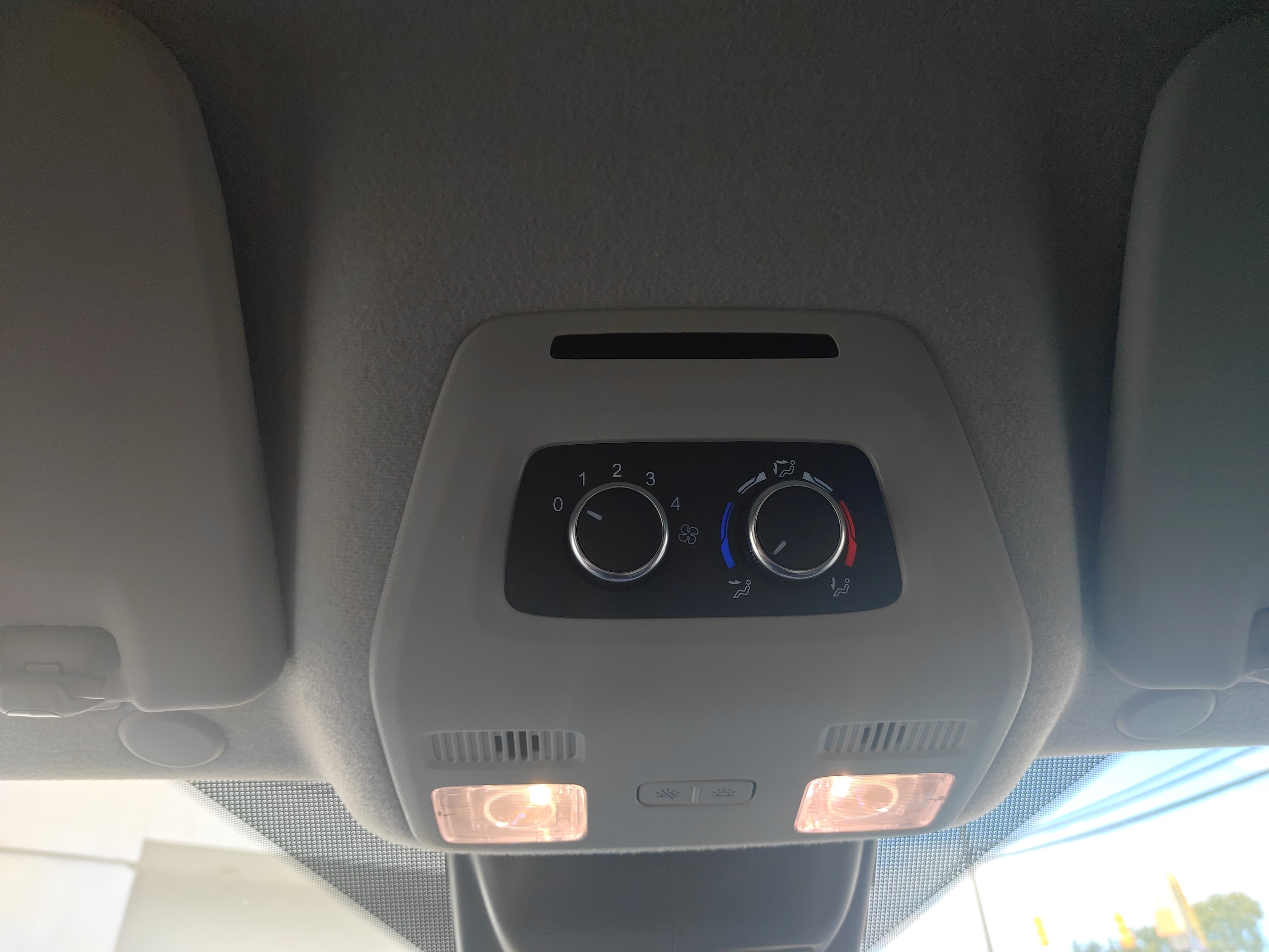 2024 Ford Transit Passenger Van XLT - Photo 24