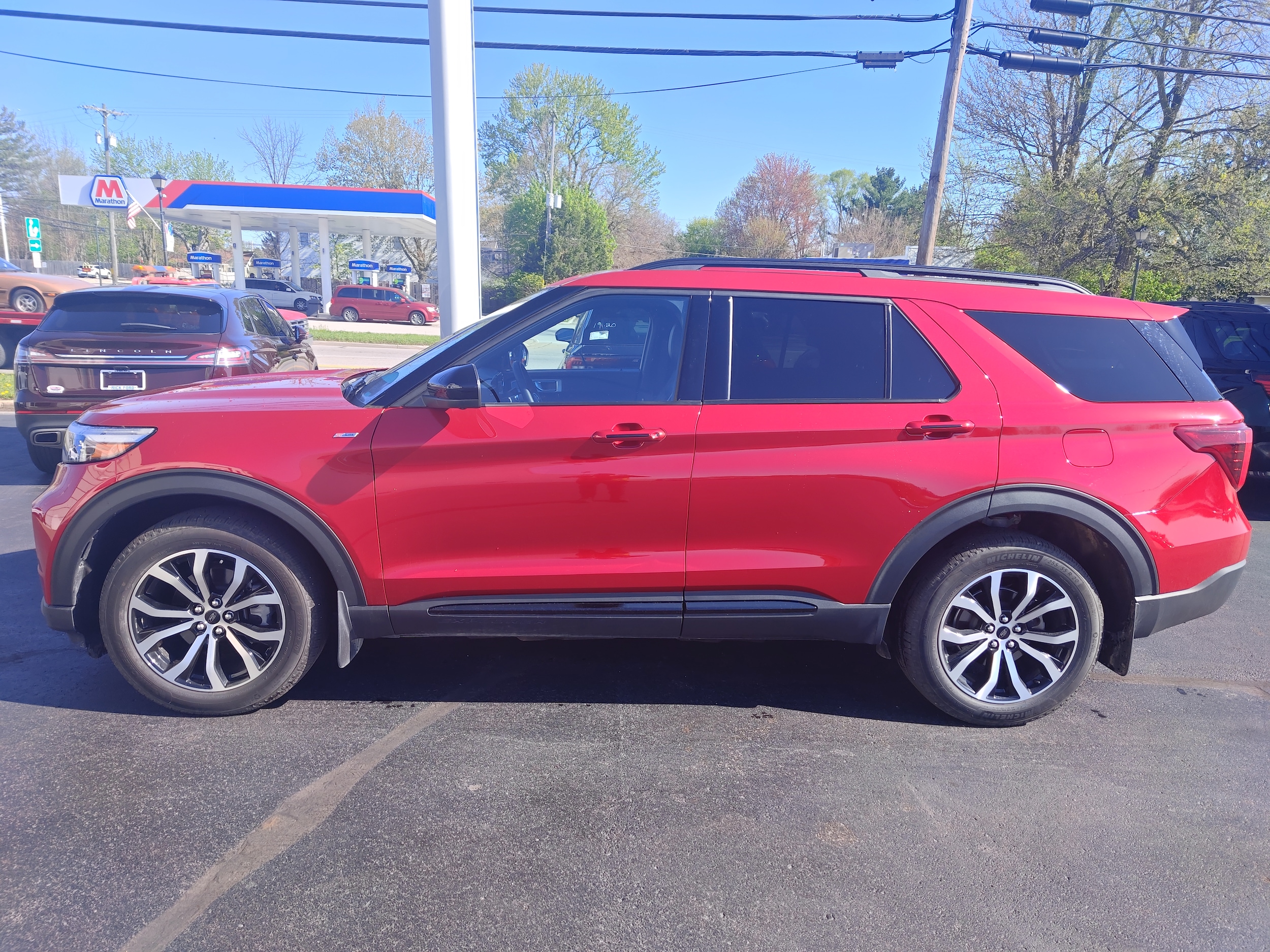 2023 Ford Explorer ST-Line