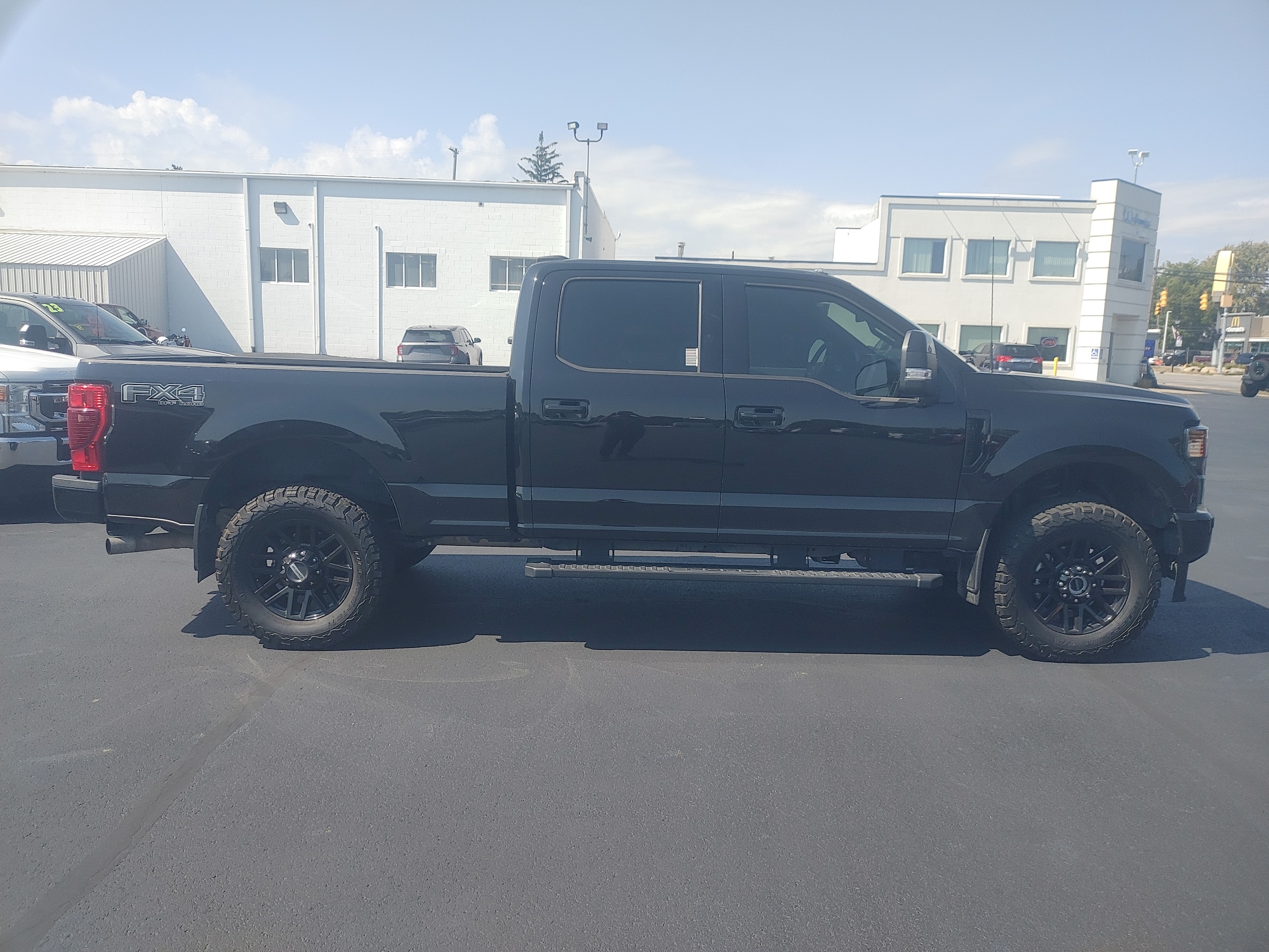 Used 2022 Ford F-350 Super Duty Lariat with VIN 1FT8W3BN3NEE80752 for sale in Hemlock, MI