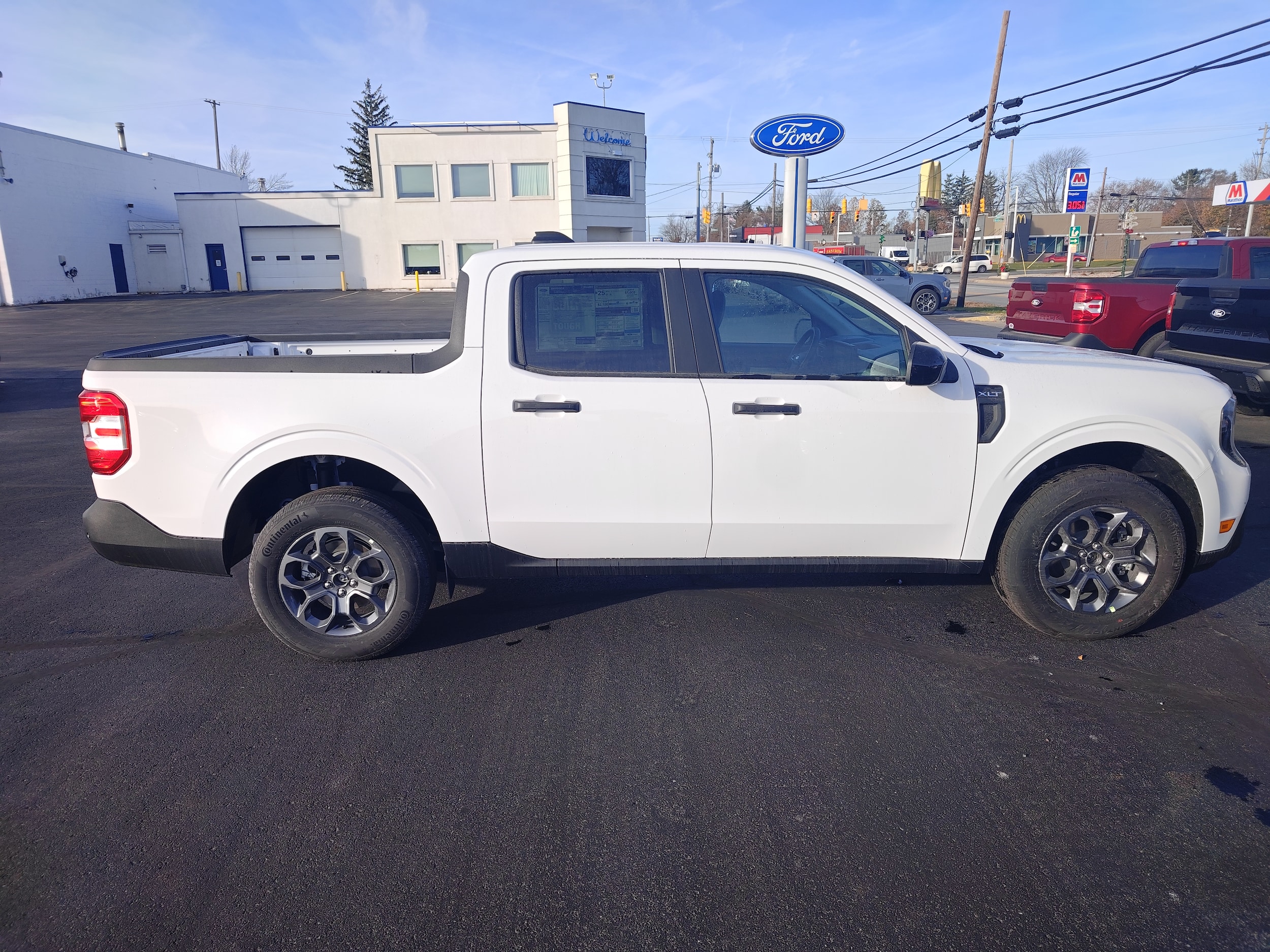 2025 Ford Maverick XLT's photo