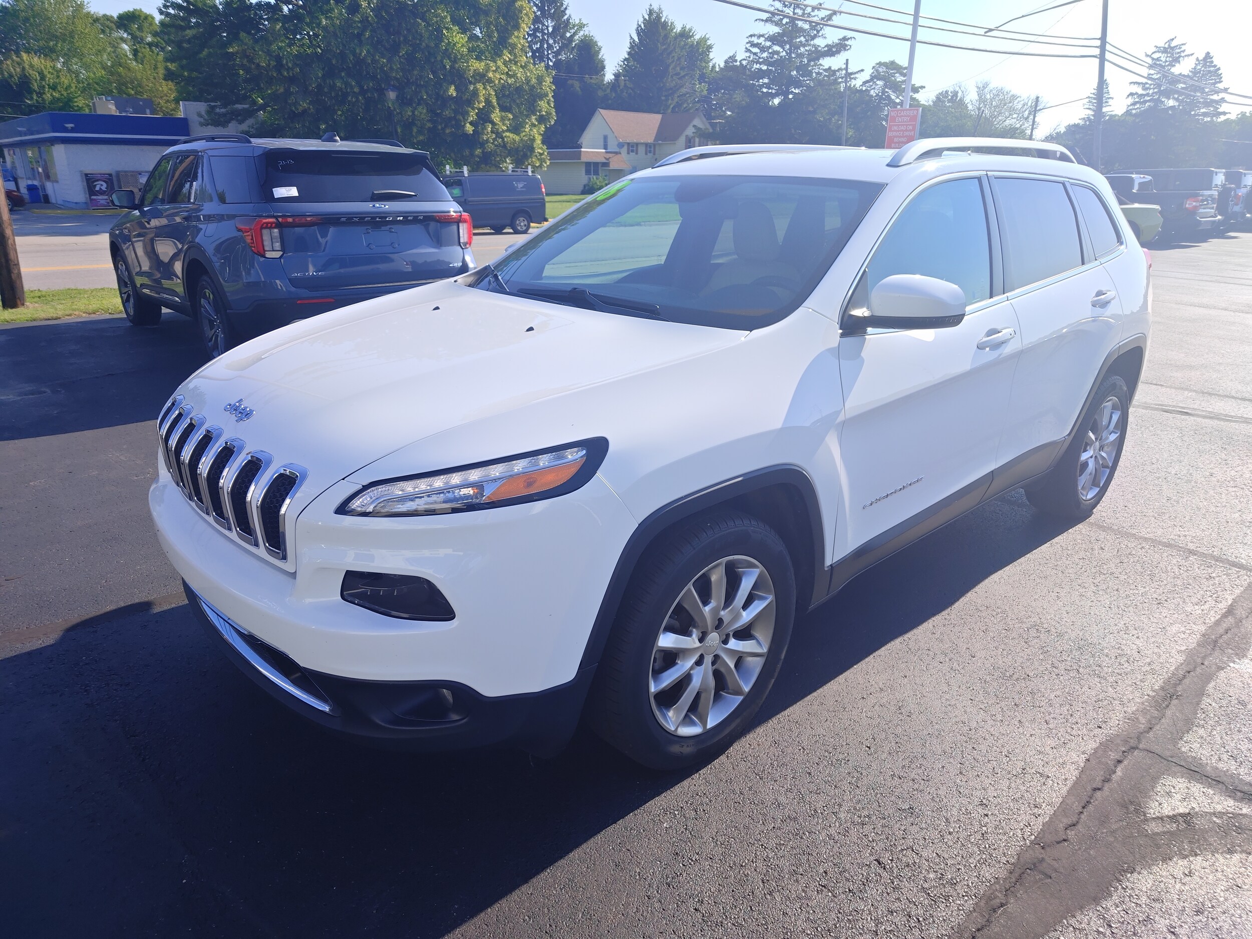 2018 Jeep Cherokee Limited photo 3