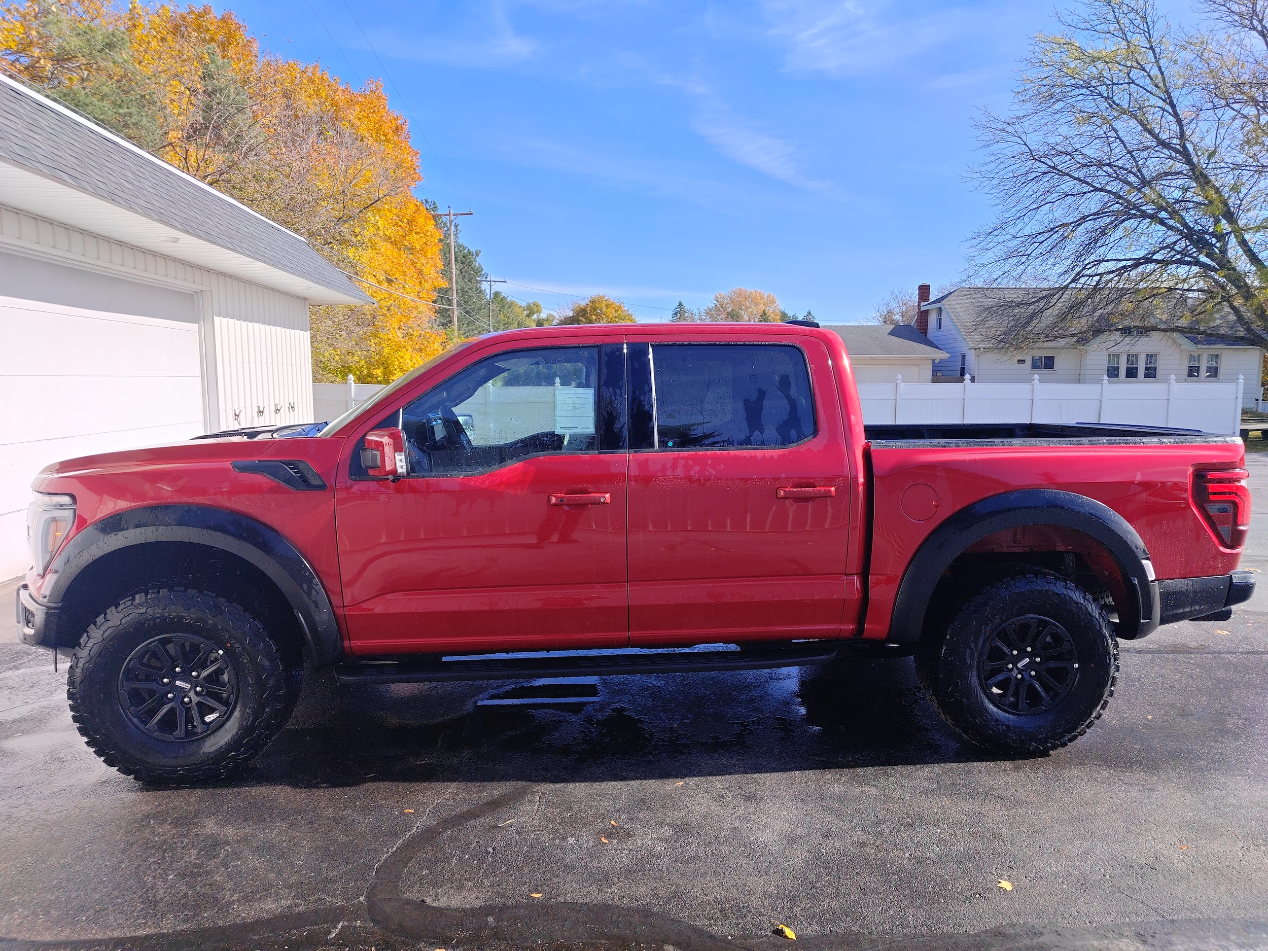 2025 Ford F-150 Raptor's photo