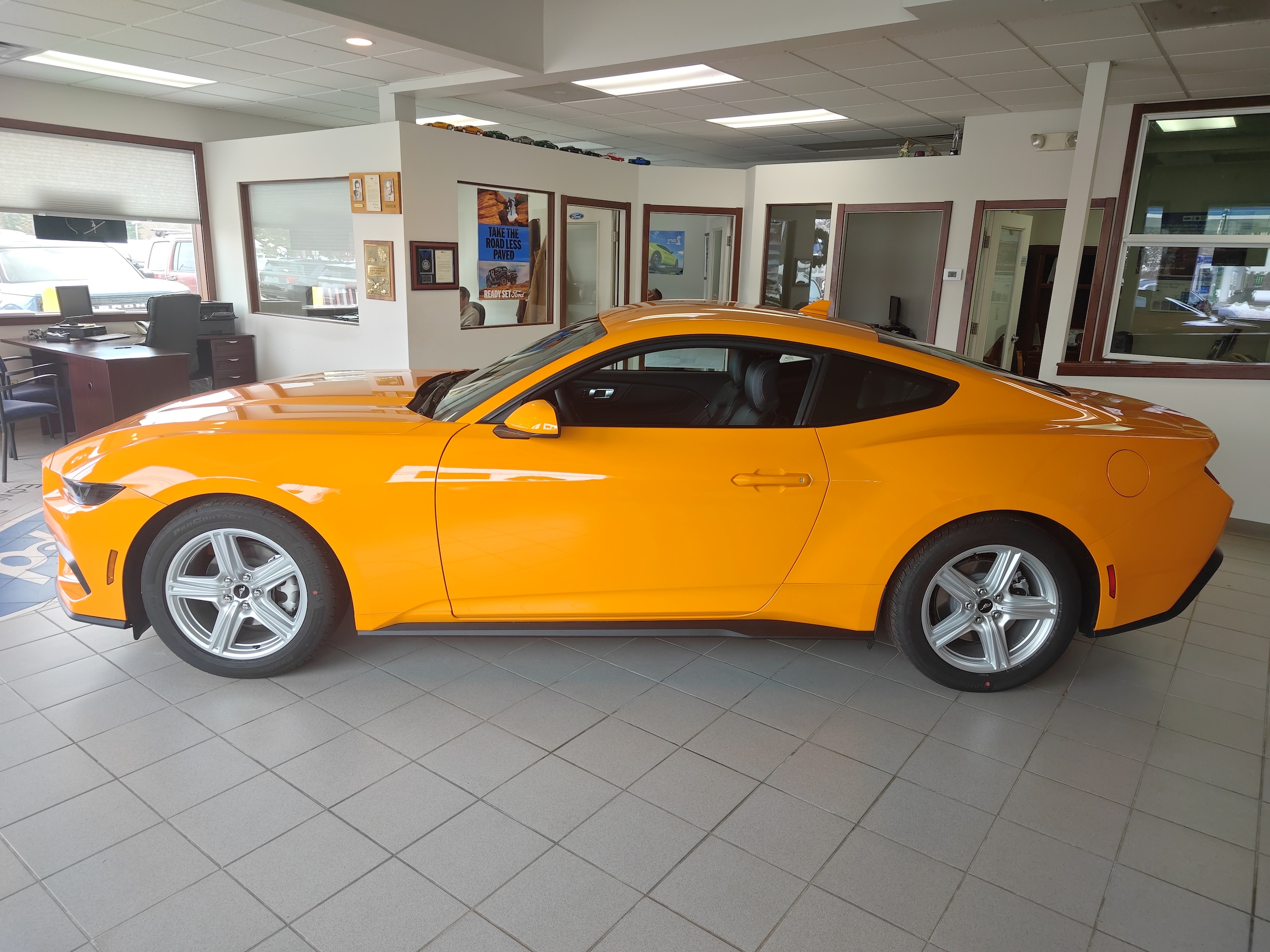 2026 Ford Mustang EcoBoost Premium's photo