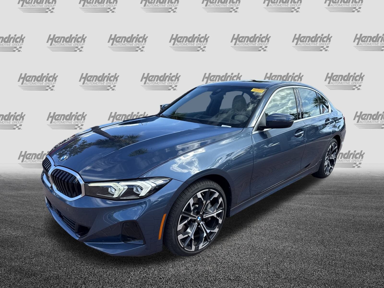 2025 Bmw 330i photo 3