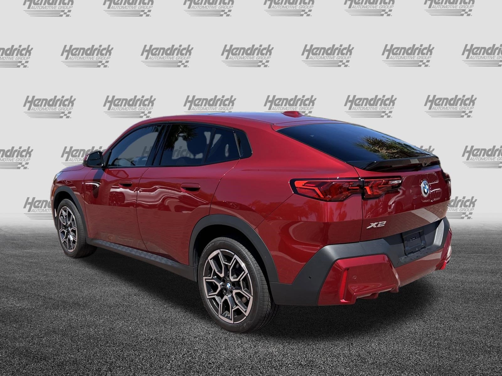 2025 BMW X2 xDrive28i photo 3