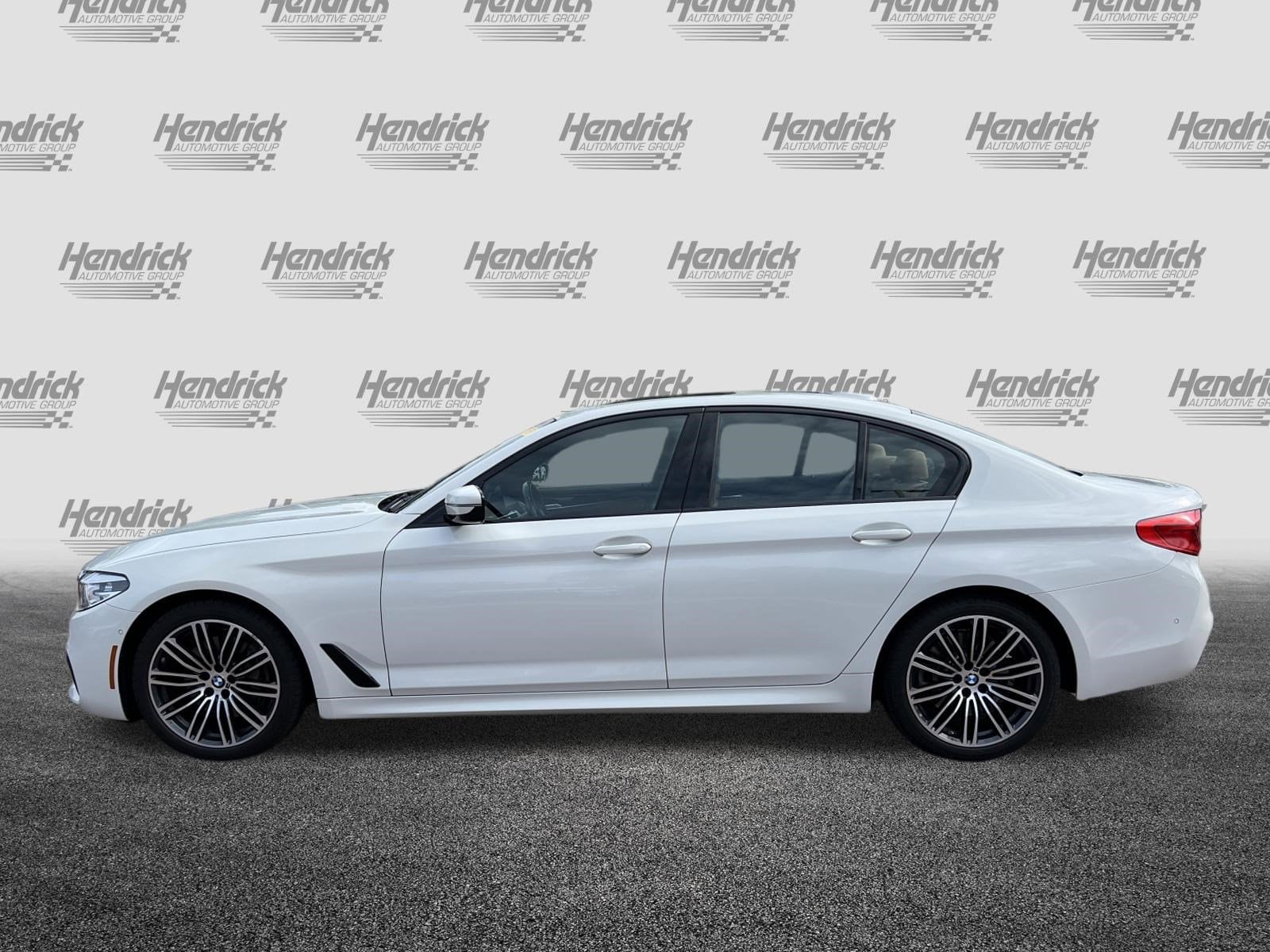 2020 BMW 5 Series 540i xDrive photo 5