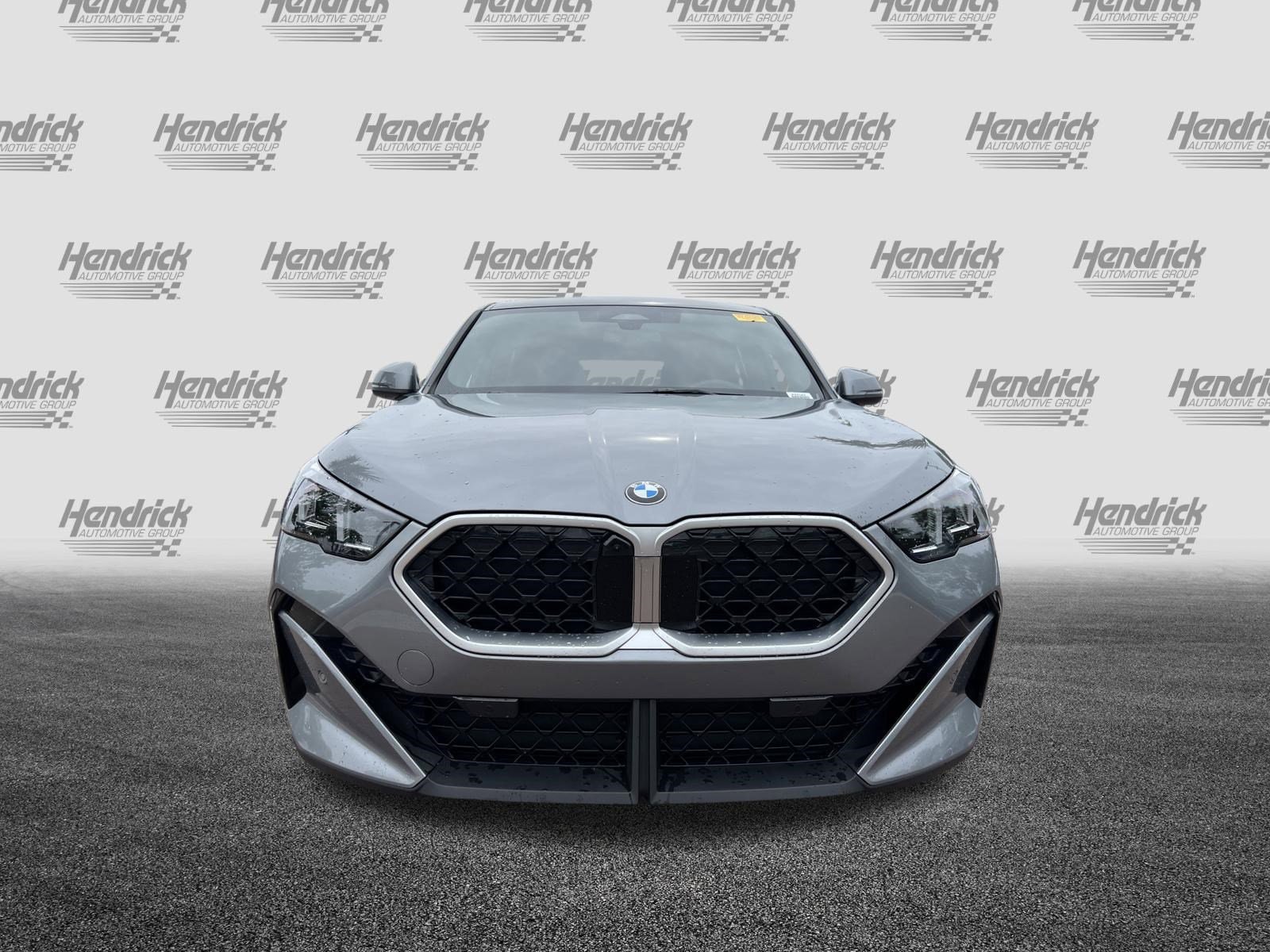 2025 BMW X2 xDrive28i photo 2