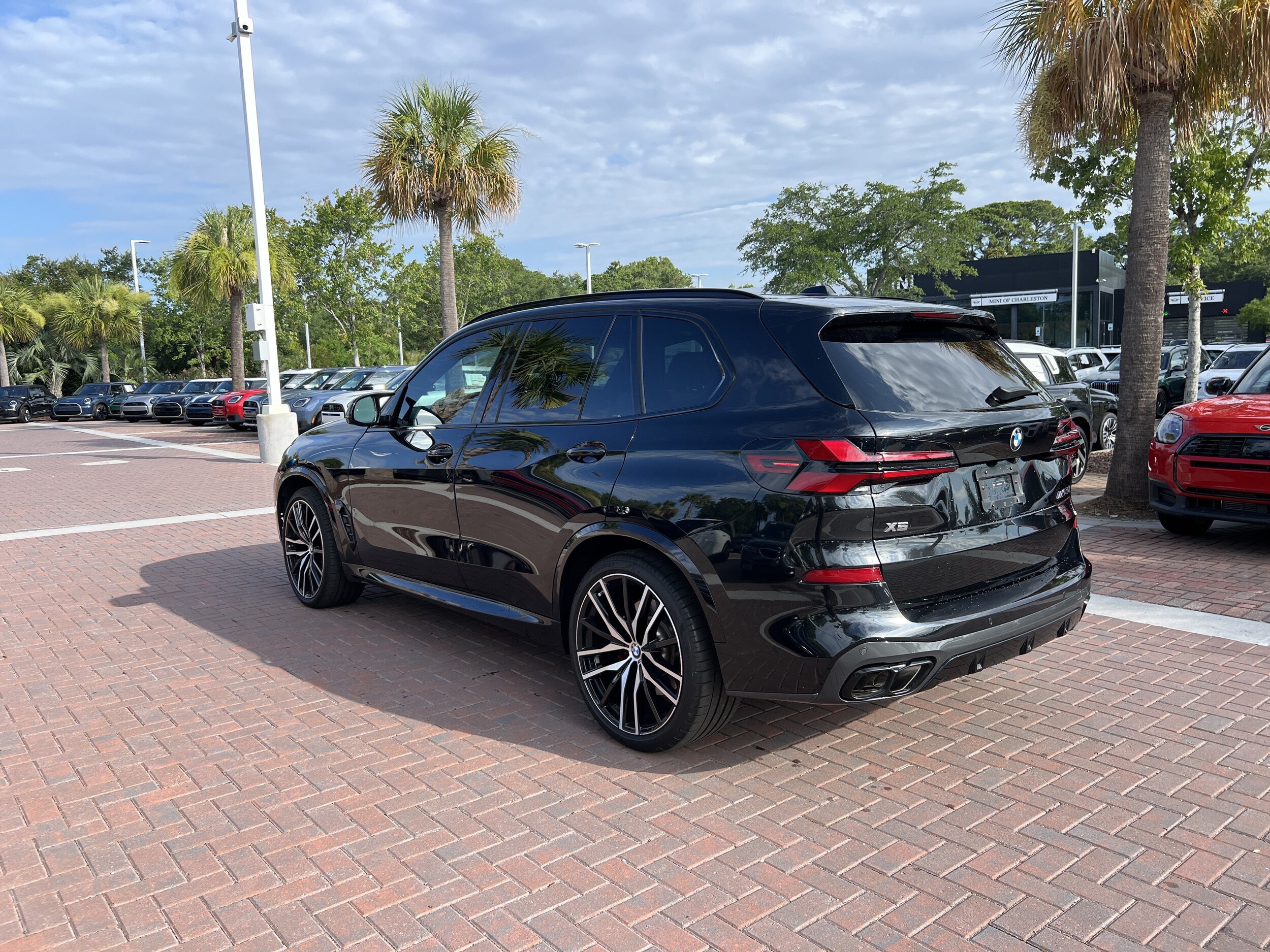 2025 BMW X5 8