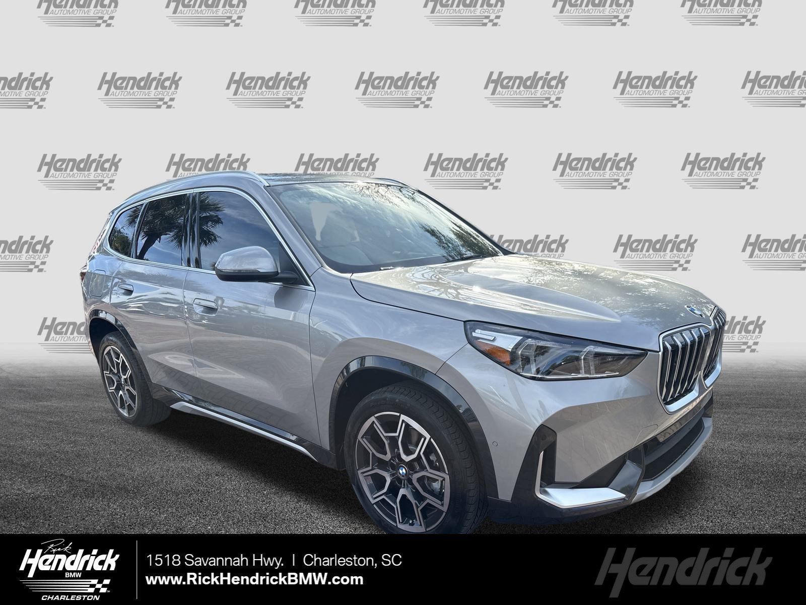 2026 BMW X1 28i's photo