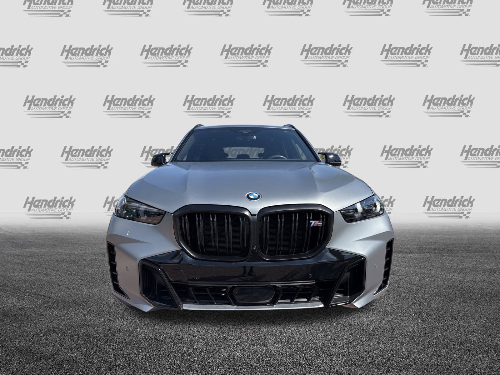 2025 Bmw X5 M60i photo 2