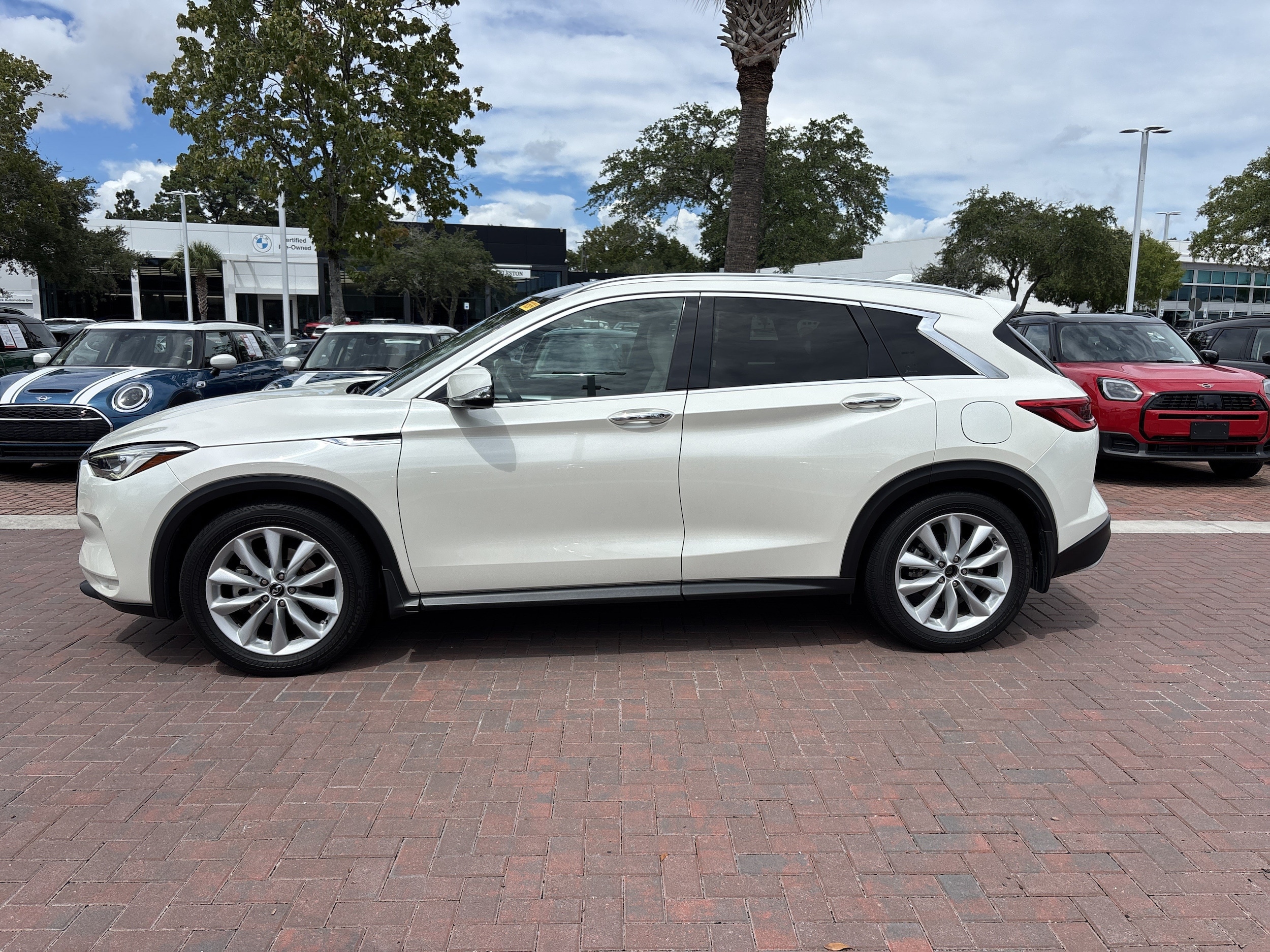 INFINITI QX50 ESSENTIAL