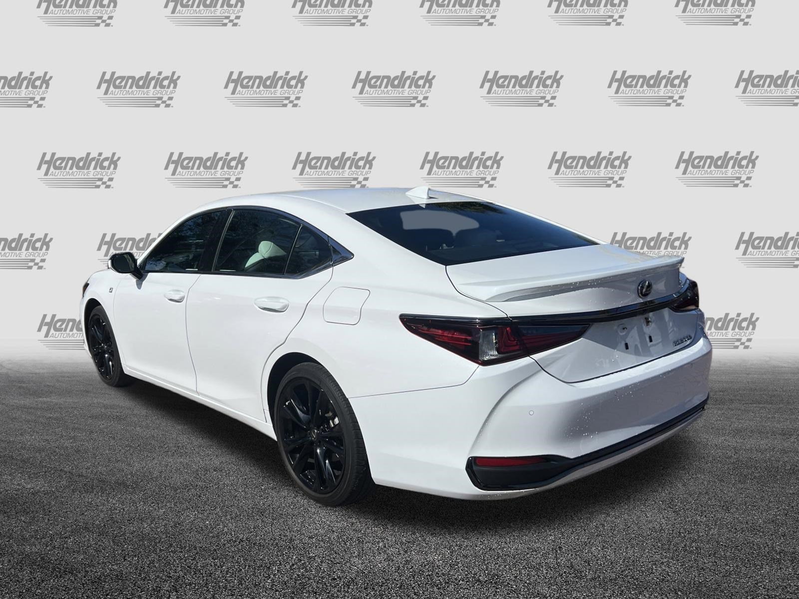 2024 LEXUS ES 300h F SPORT Handling photo 6